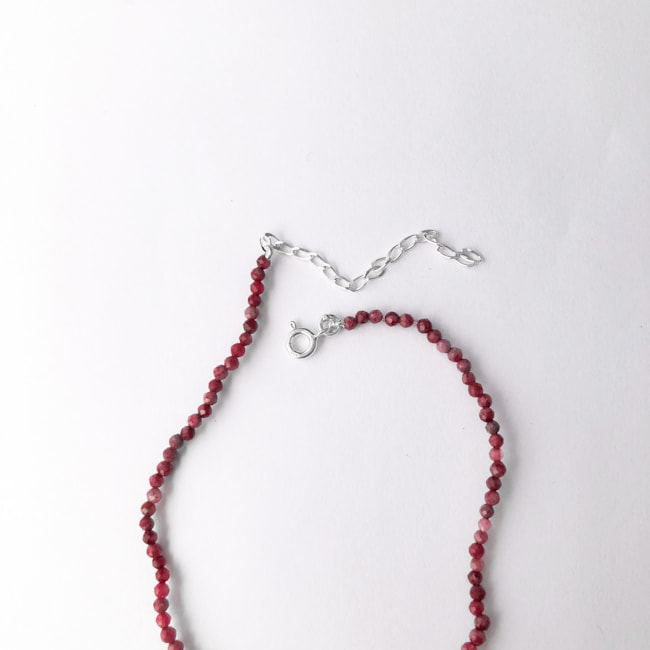 Gargantilha de Jade Mesclada com Zircônia de Coração - 38cm