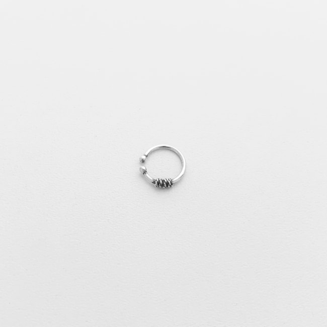 Piercing de Pressão Envelhecido com Trançado