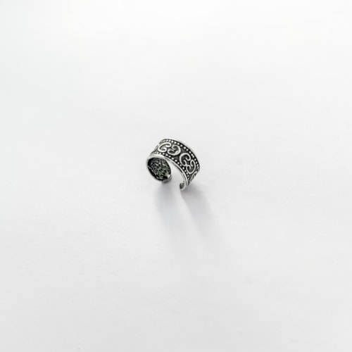 Produto Piercing Fake Trabalhado com Arabescos