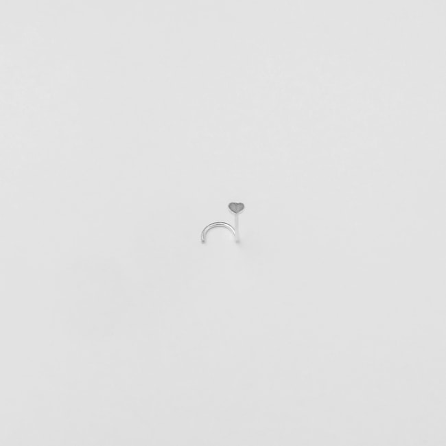 Piercing para Furo de Nariz de Coração