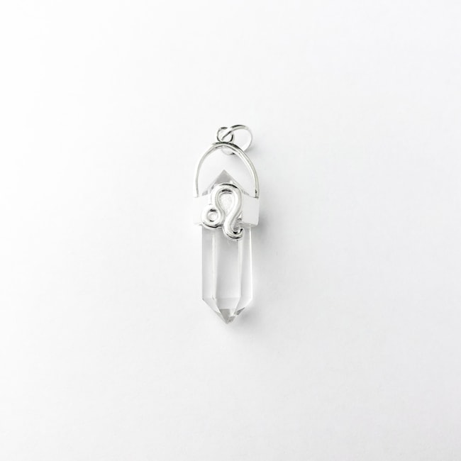 Pingente Cristal Quartzo Transparente Signo Leão 