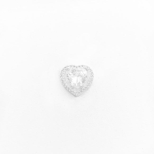 Pingente de Coração Cravejado com Zircônias Cristal com Passador Invisível
