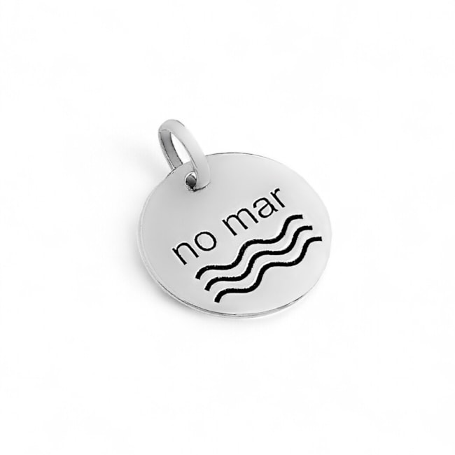 Pingente Medalha No Mar