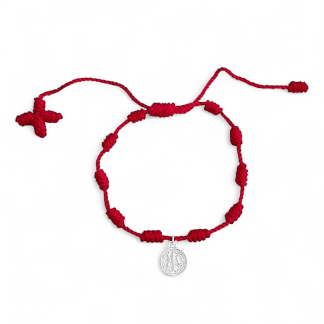 Pulseira De Fio Cordone Vermelho com Pingente de São Bento 