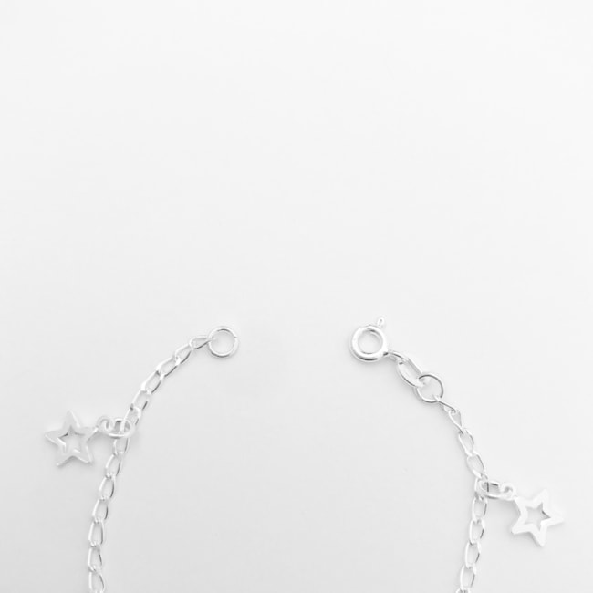 Pulseira Grumet com Pingentes de Estrela Vazada Infantil - 14cm