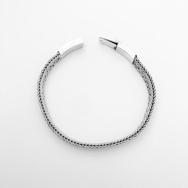 Pulseira Masculina com Trança Dupla e Fecho Gaveta - 22cm