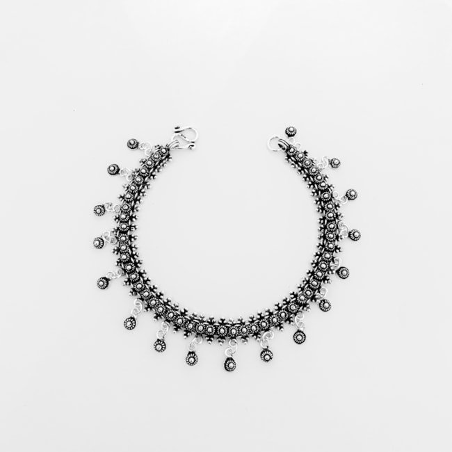Pulseira Pikun com Pingentes – 19cm