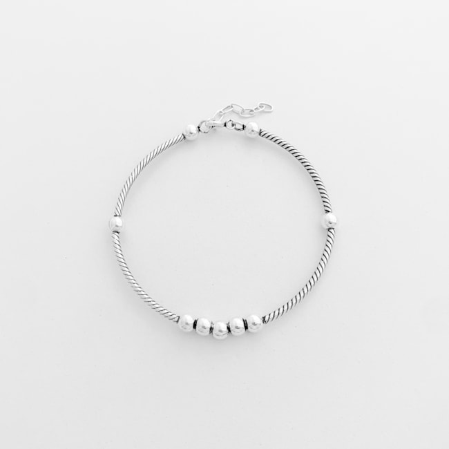 Pulseira Rígida com Bolinhas e Aro Trabalhado