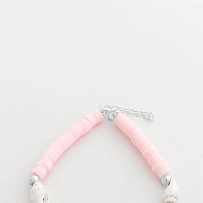 Pulseira Rosa Bebe com Concha Caracol e Bolinhas 